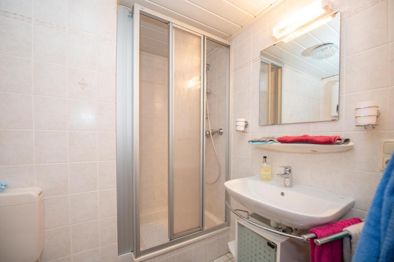 Ferienwohnung Haus Moselwelt Anton Zell Exterior foto